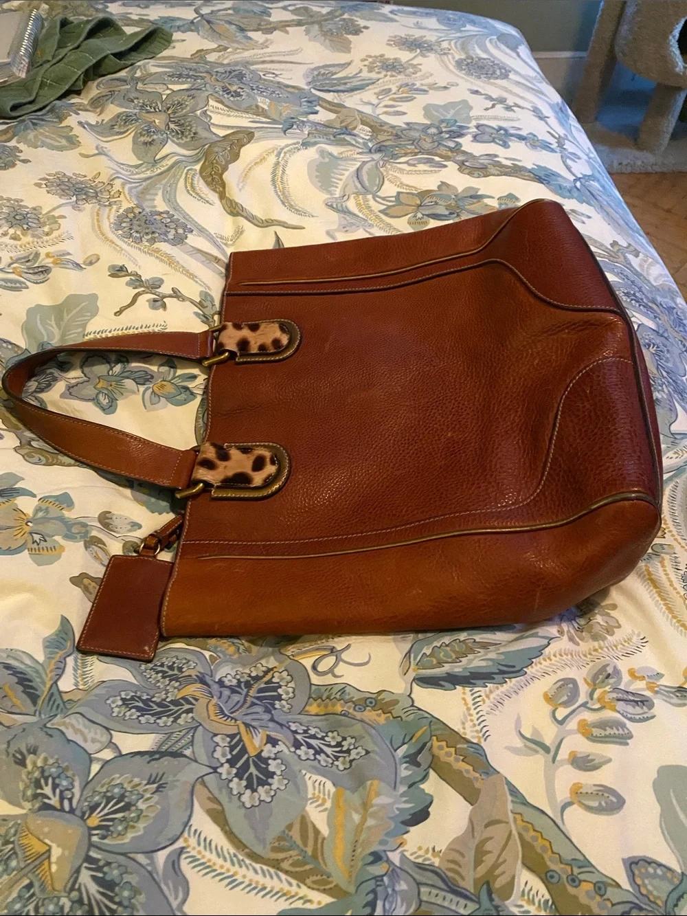 Dolce and Gabbana Leather Bag - Picture 16 of 17